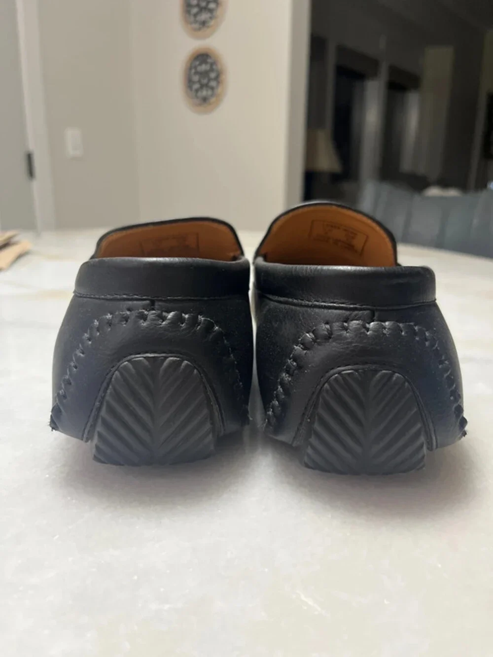 Men’s Rocawear black loafers